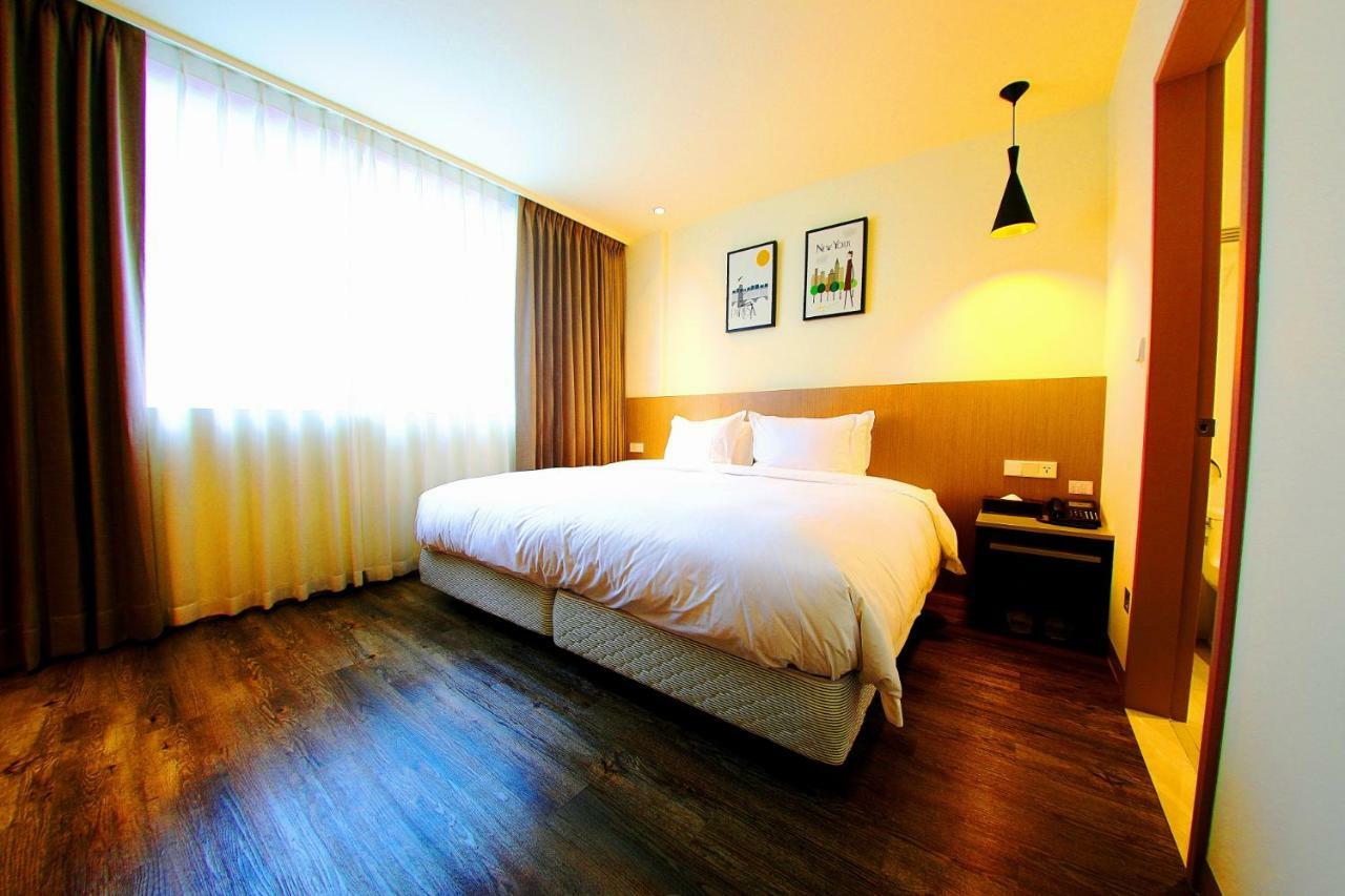 26 Inn Yilan Exterior photo